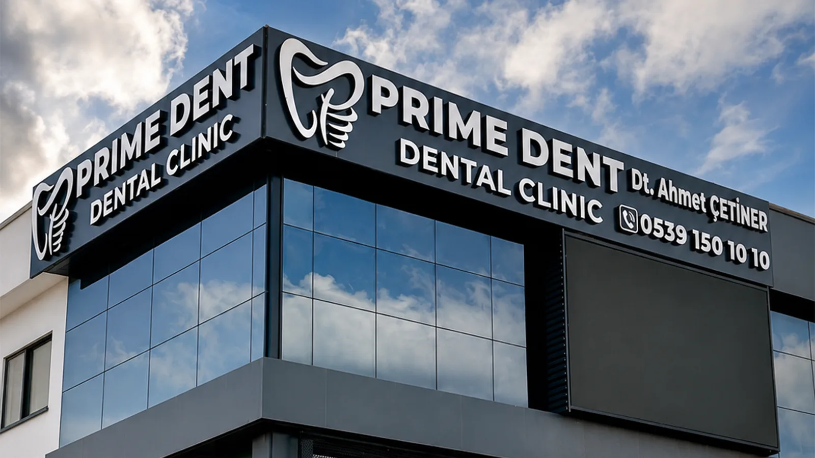 Prime Dent Diş Kliniği’nin Alsancak’taki bina cephesi ve tabelası
